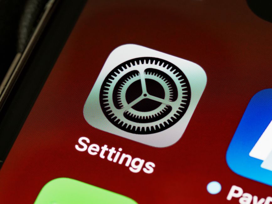 Голосом включить VPN: Siri Shortcuts и INCY на iPhone